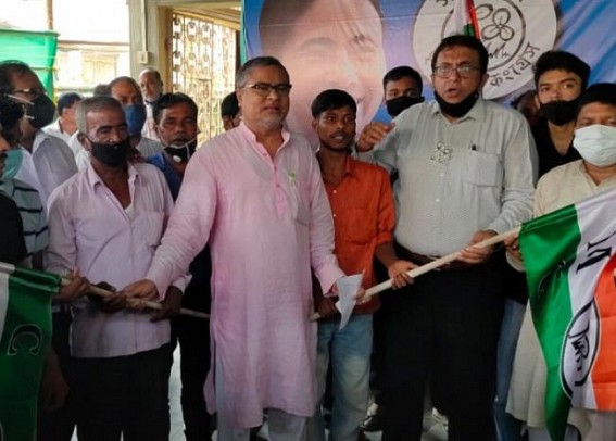 Poll 2023 : Amid Attacks, wave of Joining continues in Trinamool Poll 2023 : Amid Attacks, wave of Joining continues in Trinamool